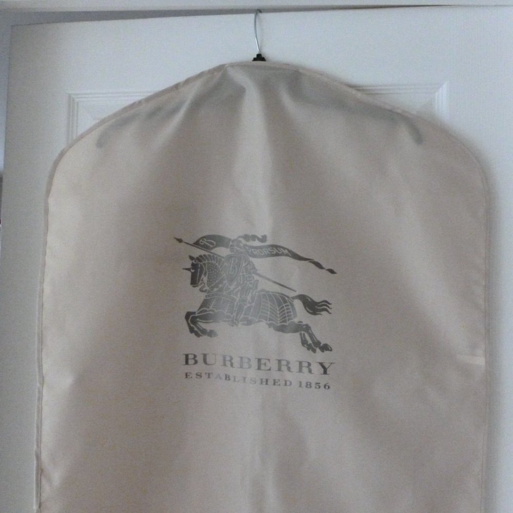 AUTHENTIC BURBERRY GARMENT BAG LONG